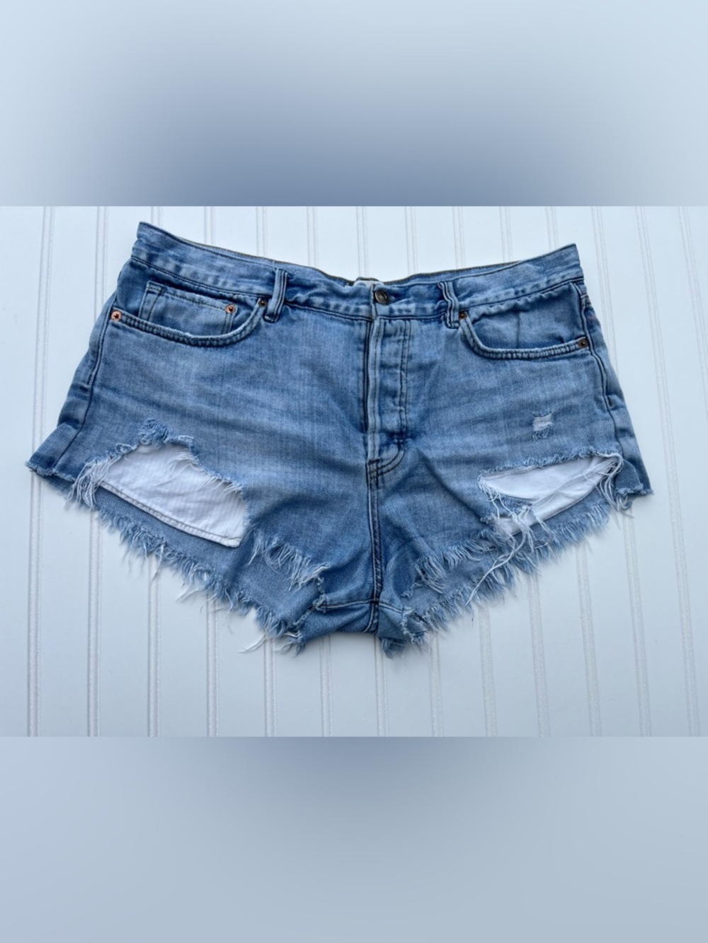 We The Free Size 31 Distressed Denim Cutoff Shorts 100% Cotton Boho Festival